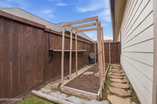 314 Cypress View Drive, Youngsville, LA 70592