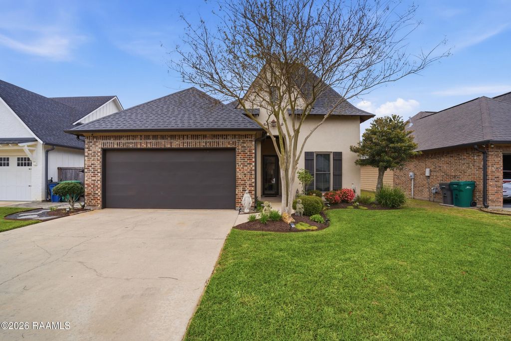 314 Cypress View Drive, Youngsville, LA 70592