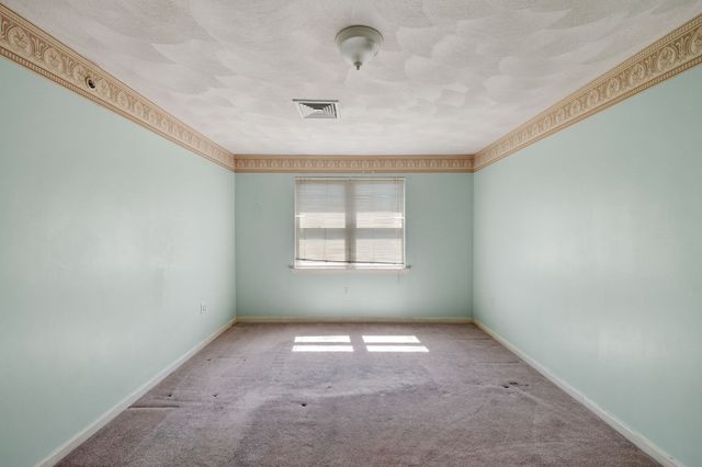 107 Foster St 304, Peabody, MA 01960