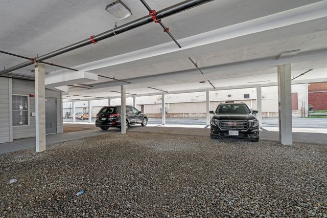 107 Foster St 304, Peabody, MA 01960