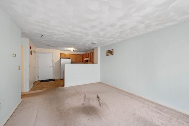 107 Foster St 304, Peabody, MA 01960