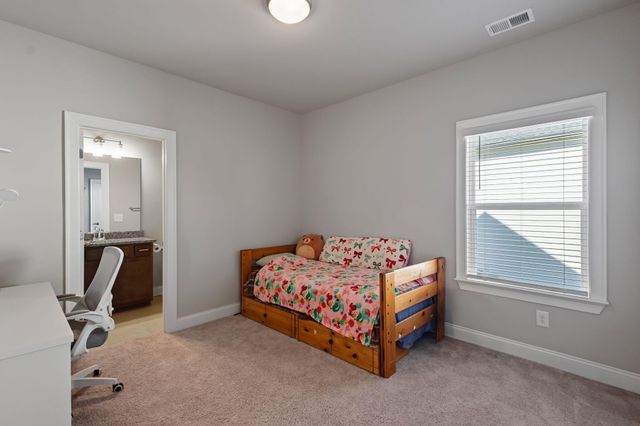 3338 Grassy Fields Lane, Apison, TN 37302
