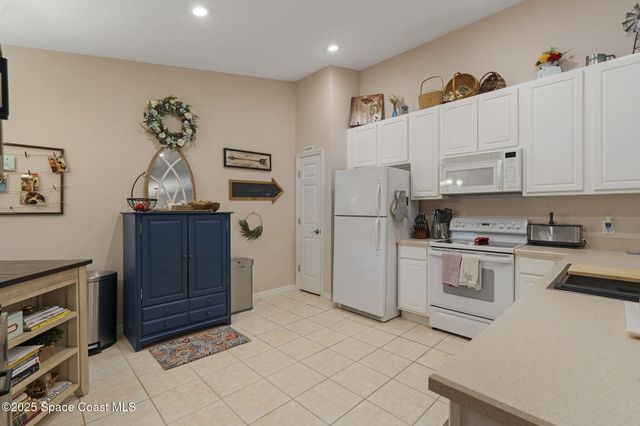 401 Trotter Lane, 202, Melbourne, FL 32940