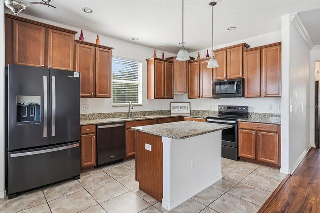 2444 DAKOTA ROCK DRIVE, Ruskin, FL 33570