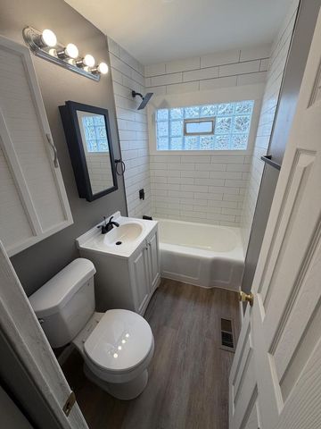 5791 N 32nd STREET, Milwaukee, WI 53209