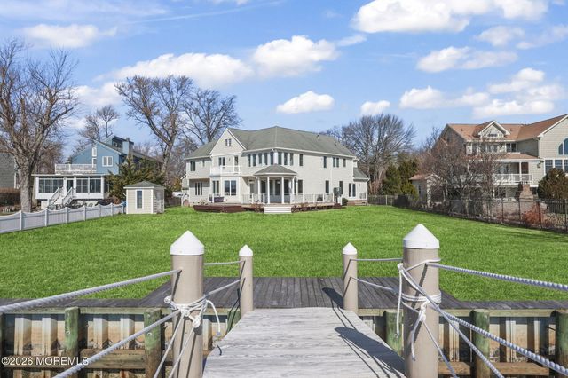 66 Seneca Place, Oceanport, NJ 07757