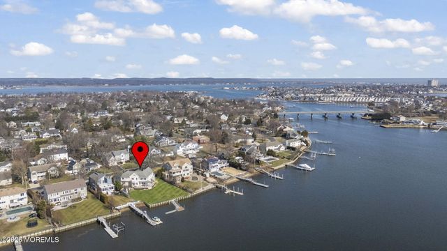 66 Seneca Place, Oceanport, NJ 07757