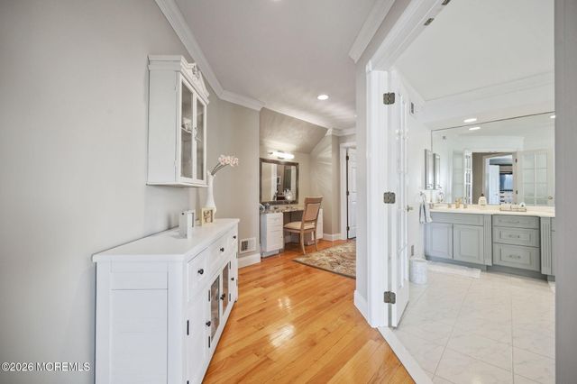 66 Seneca Place, Oceanport, NJ 07757