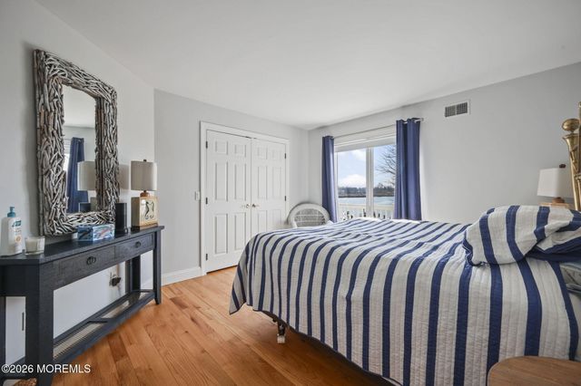 66 Seneca Place, Oceanport, NJ 07757