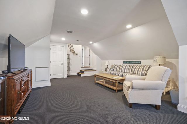 66 Seneca Place, Oceanport, NJ 07757