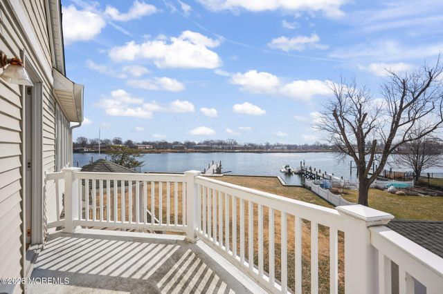 66 Seneca Place, Oceanport, NJ 07757