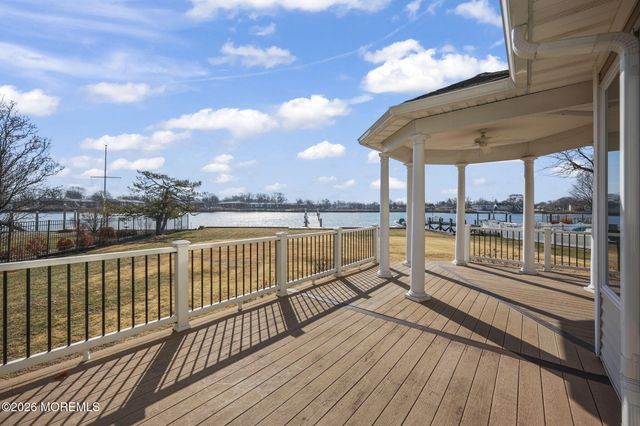 66 Seneca Place, Oceanport, NJ 07757