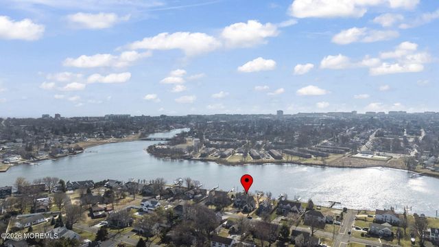 66 Seneca Place, Oceanport, NJ 07757