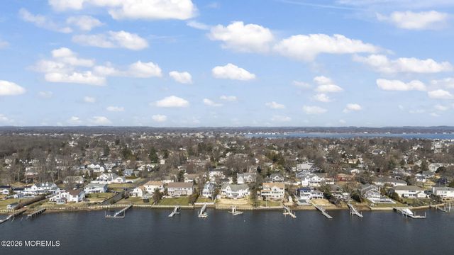 66 Seneca Place, Oceanport, NJ 07757