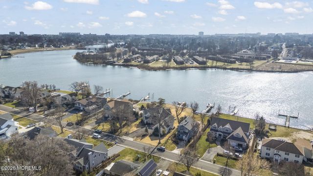 66 Seneca Place, Oceanport, NJ 07757