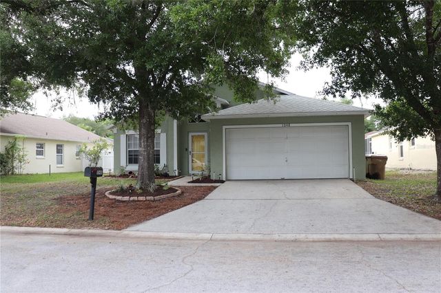 1048 WINDING WATER WAY, Clermont, FL 34714