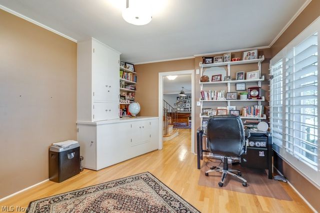 22212 E Byron Road, Shaker Heights, OH 44122