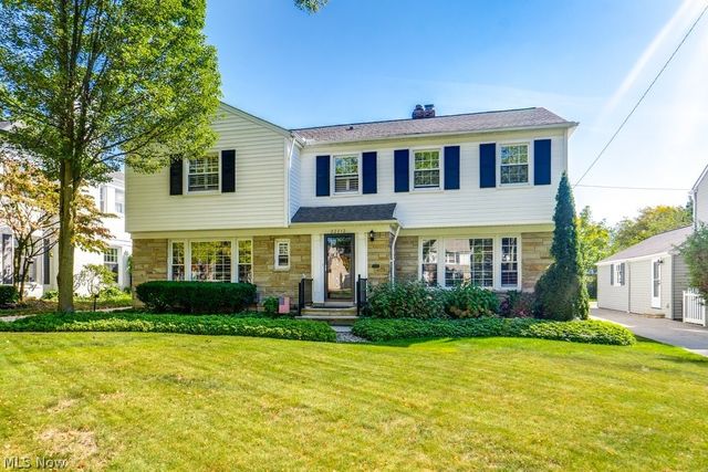 22212 E Byron Road, Shaker Heights, OH 44122