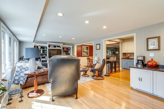 22212 E Byron Road, Shaker Heights, OH 44122