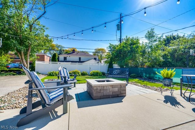 22212 E Byron Road, Shaker Heights, OH 44122
