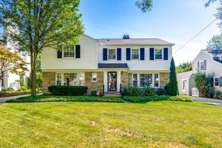 22212 E Byron Road, Shaker Heights, OH 44122