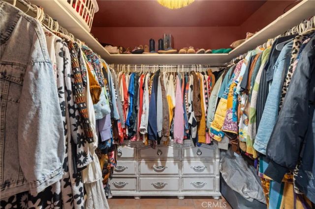 437 N Parish Pl., Burbank, CA 91506