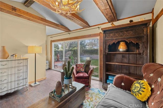 437 N Parish Pl., Burbank, CA 91506