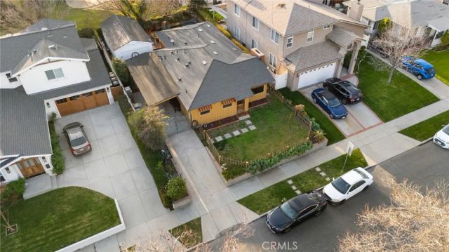 437 N Parish Pl., Burbank, CA 91506