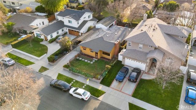 437 N Parish Pl., Burbank, CA 91506