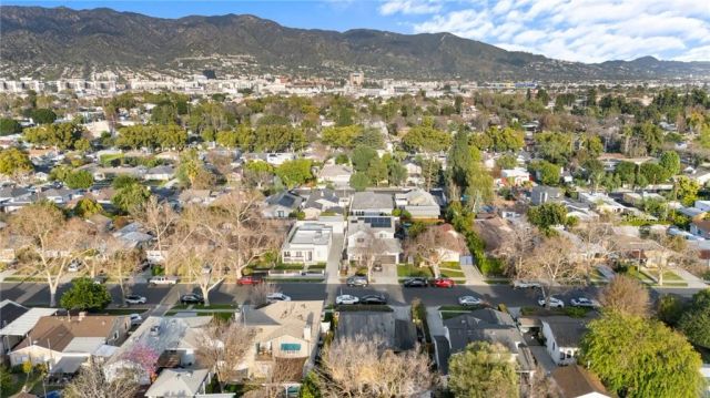437 N Parish Pl., Burbank, CA 91506