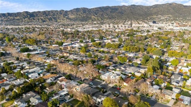 437 N Parish Pl., Burbank, CA 91506