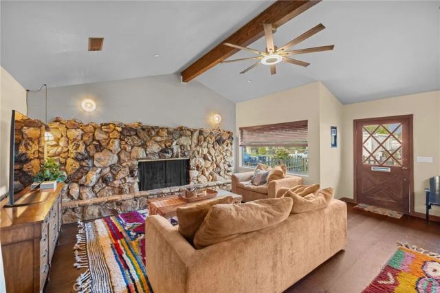 437 N Parish Pl., Burbank, CA 91506