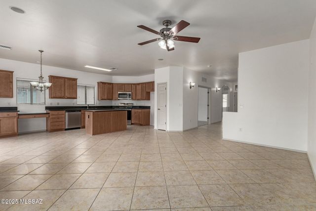 9144 S Whispering Pine Drive, Tucson, AZ 85756