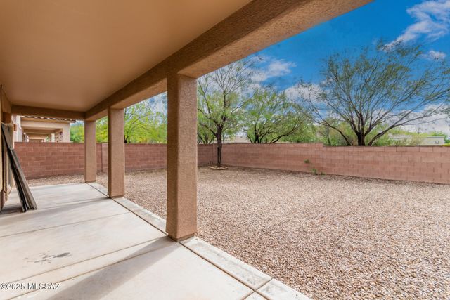 9144 S Whispering Pine Drive, Tucson, AZ 85756