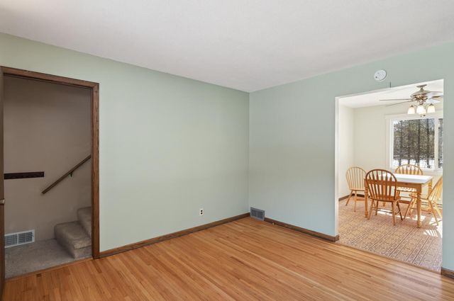 1218 Klondike Drive NE, Cedar, MN 55011