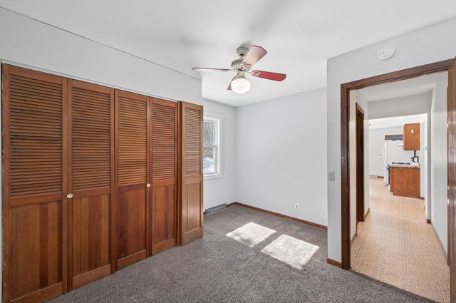 1218 Klondike Drive NE, Cedar, MN 55011