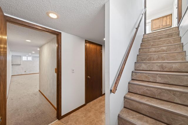 1218 Klondike Drive NE, Cedar, MN 55011