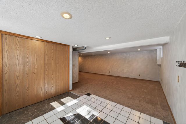 1218 Klondike Drive NE, Cedar, MN 55011