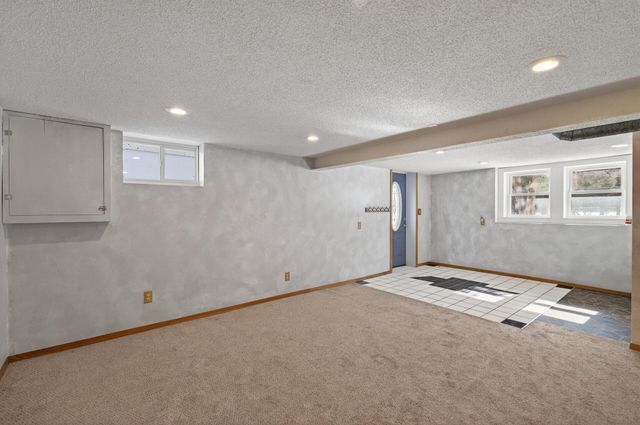 1218 Klondike Drive NE, Cedar, MN 55011