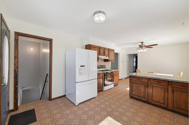 1218 Klondike Drive NE, Cedar, MN 55011