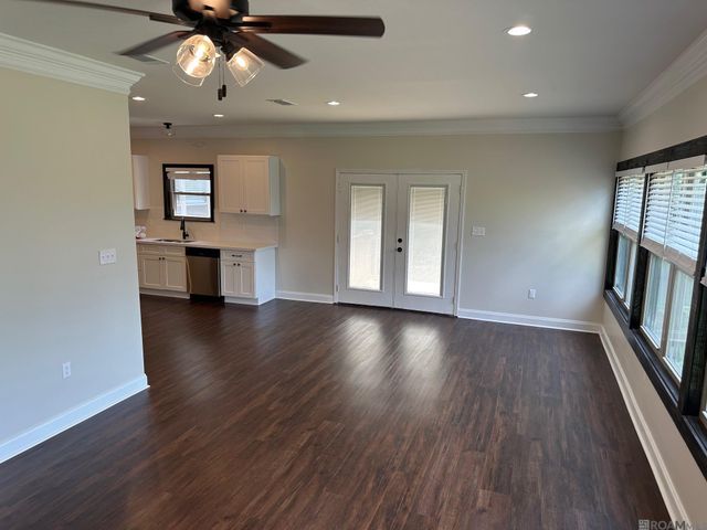 5139 Island Rd, Jarreau, LA 70749