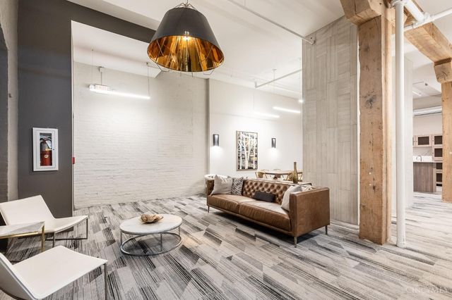 813 Broadway Street, Cincinnati, OH 45202