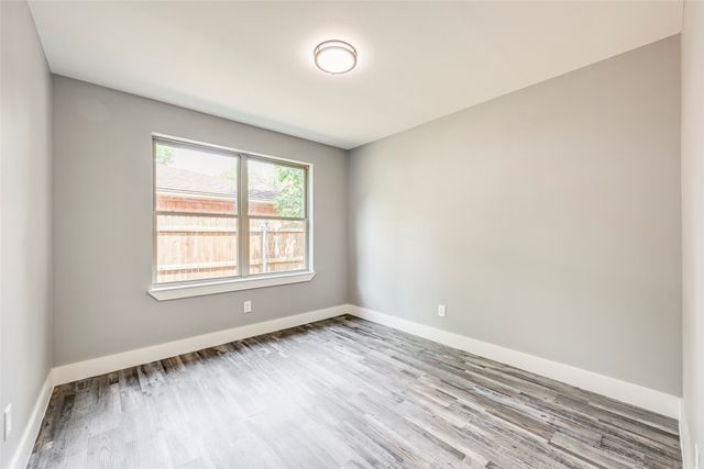 2609 Inadale Avenue, Dallas, TX 75228