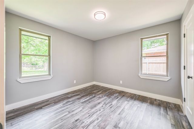 2609 Inadale Avenue, Dallas, TX 75228