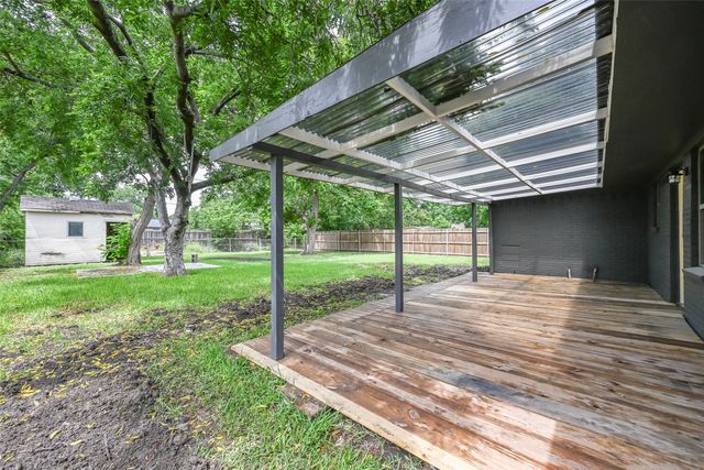 2609 Inadale Avenue, Dallas, TX 75228