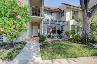 5673 Fairway Park Drive 104, Boynton Beach, FL 33437