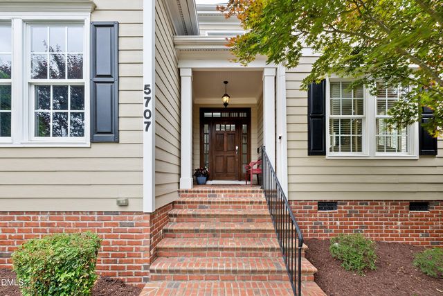 5707 Highcroft Drive, Cary, NC 27519