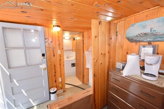 10880 Grandview Avenue, Green Mountain Falls, CO 80819