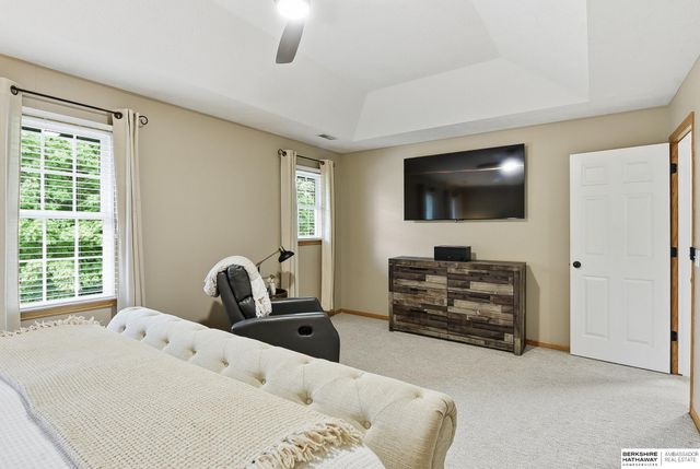 5019 N 135th Street, Omaha, NE 68164