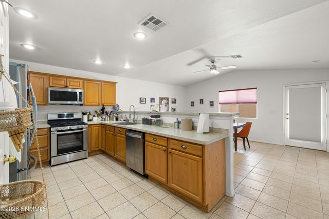 2857 San Miguel Court, Las Cruces, NM 88007